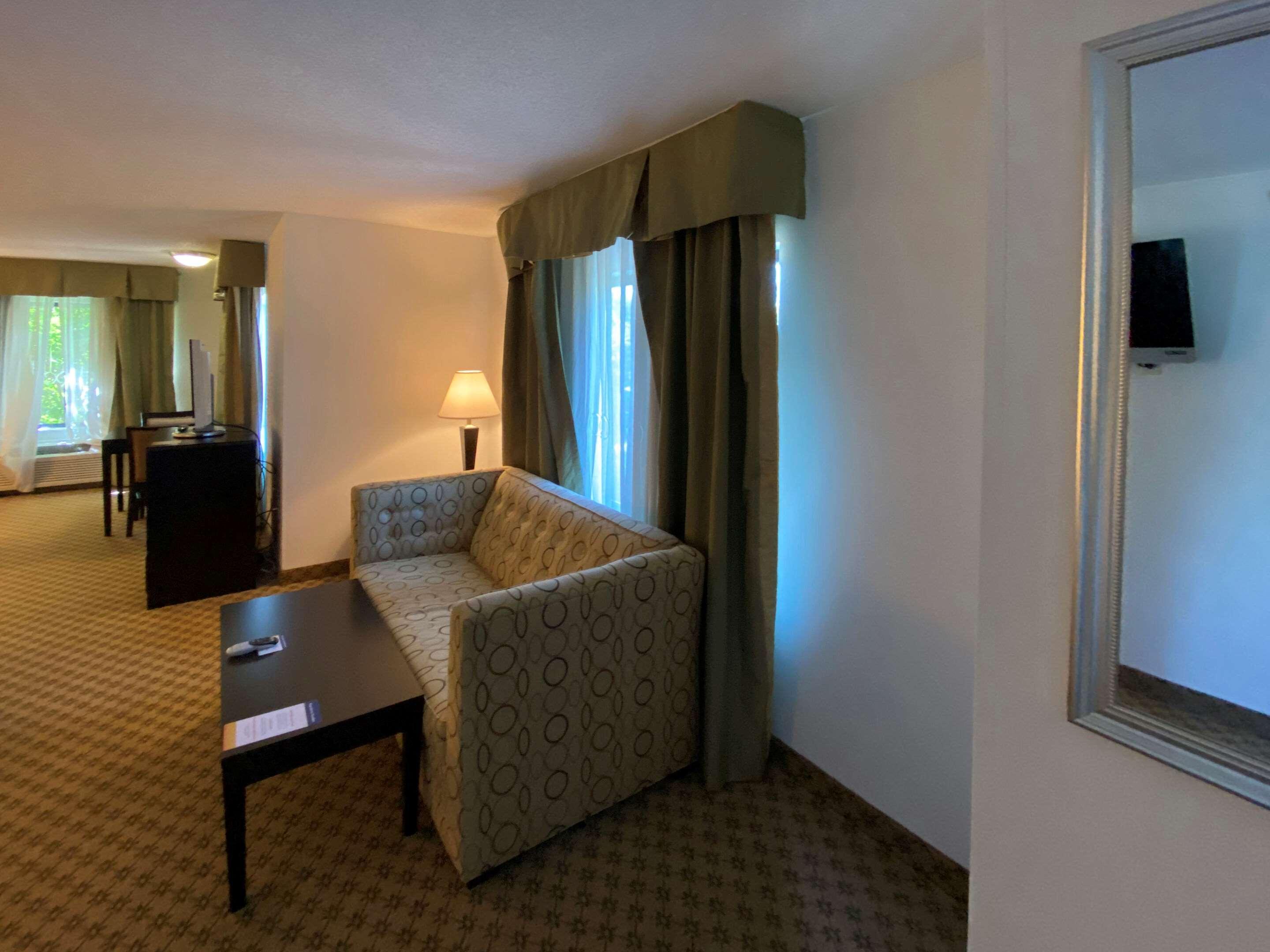 Comfort & Hotel